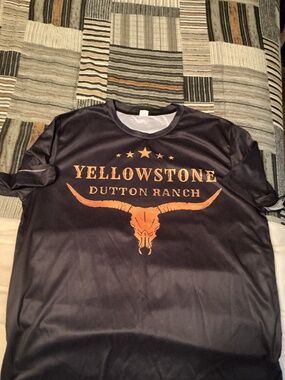 Yellowstone Men’s tshirt size xxl